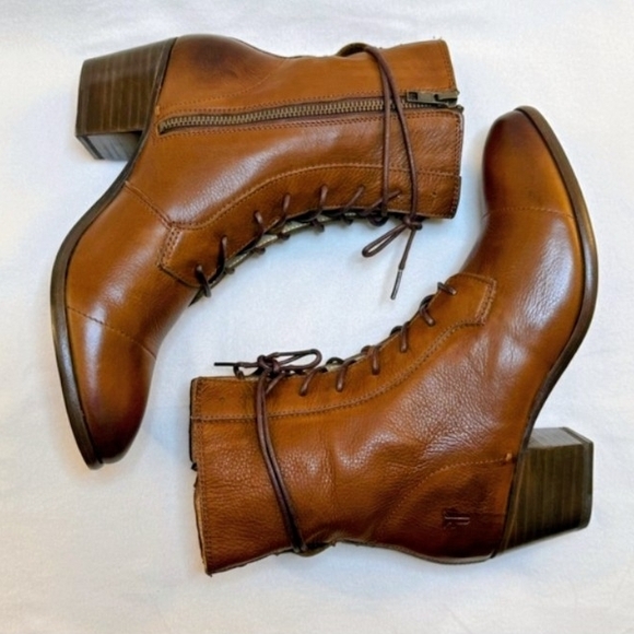 Frye Courtney Lace Up Boots In Cognac Brown - Picture 16 of 16